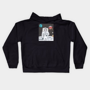Spaceman with a vision of Ufos Kids Hoodie